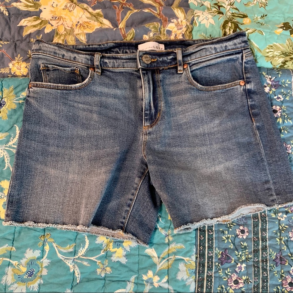 Loft denim cutoff shorts size 6